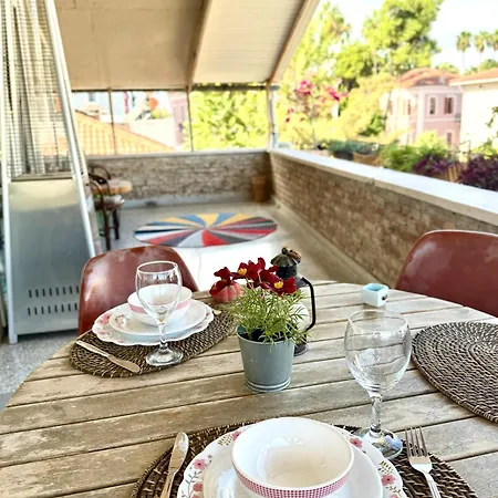 Apartment Kaleici Deniz Yakini Muhtesem Teras Keyfi *